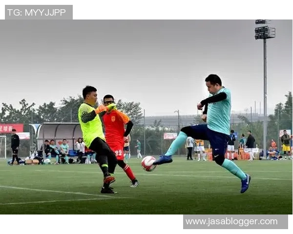 足球明星乘飞机的精彩瞬间合集让你领略他们的风采与魅力