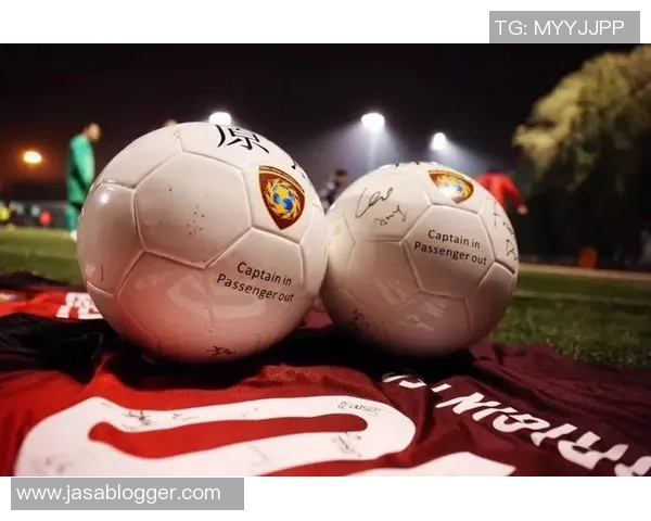 非洲足球明星回馈家乡助力发展改变命运的故事